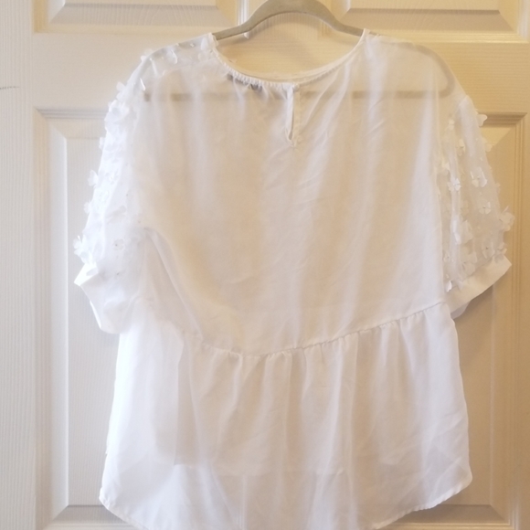 Sheer Peplum Floral Shirt - Picture 4 of 7